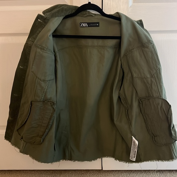 Green Zara Corduroy jacket - Picture 4 of 8